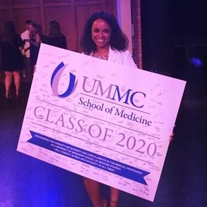 Meet your Posher, Kandice